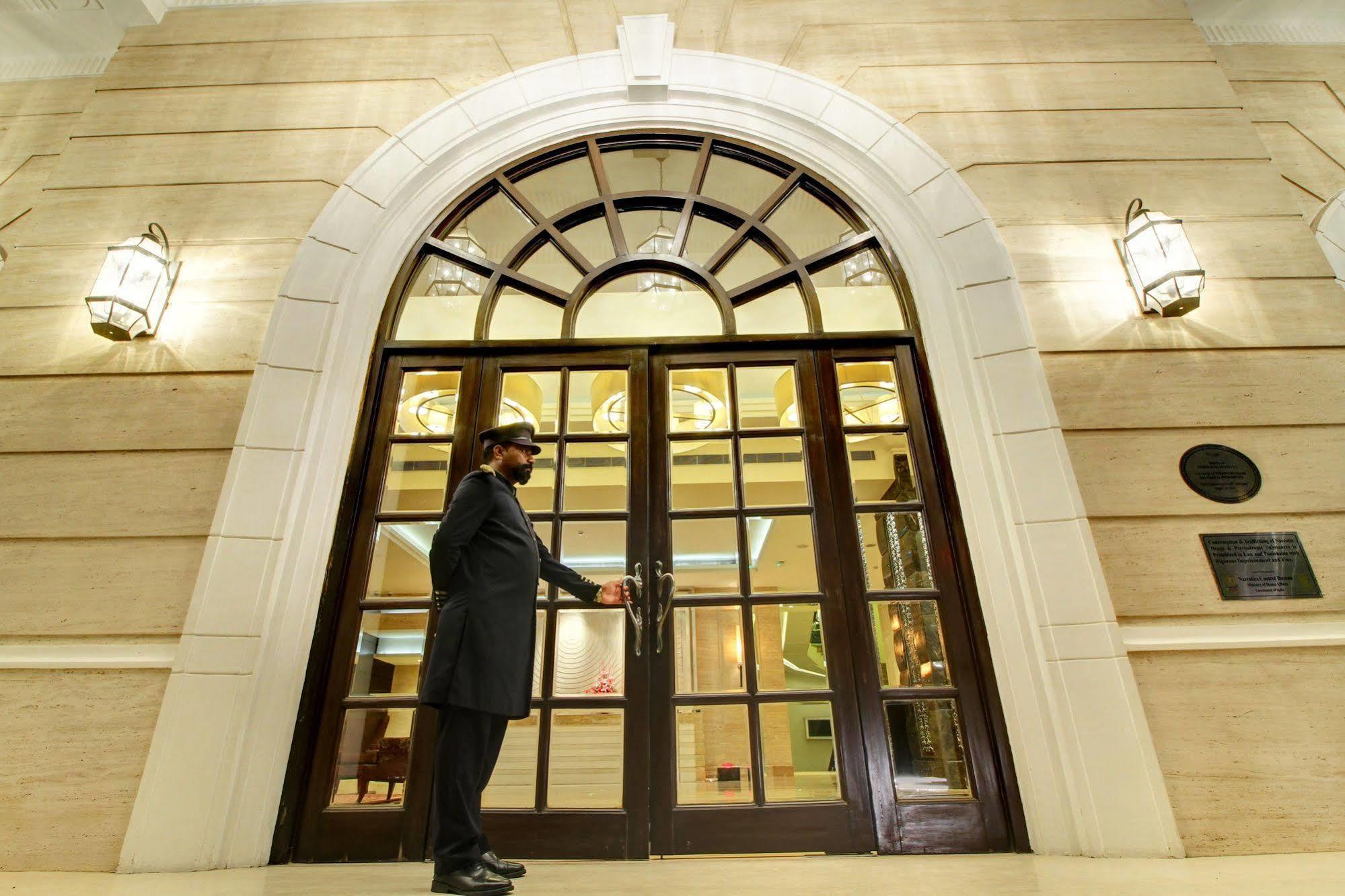 The Pllazio Hotel Gurgaon Exterior photo