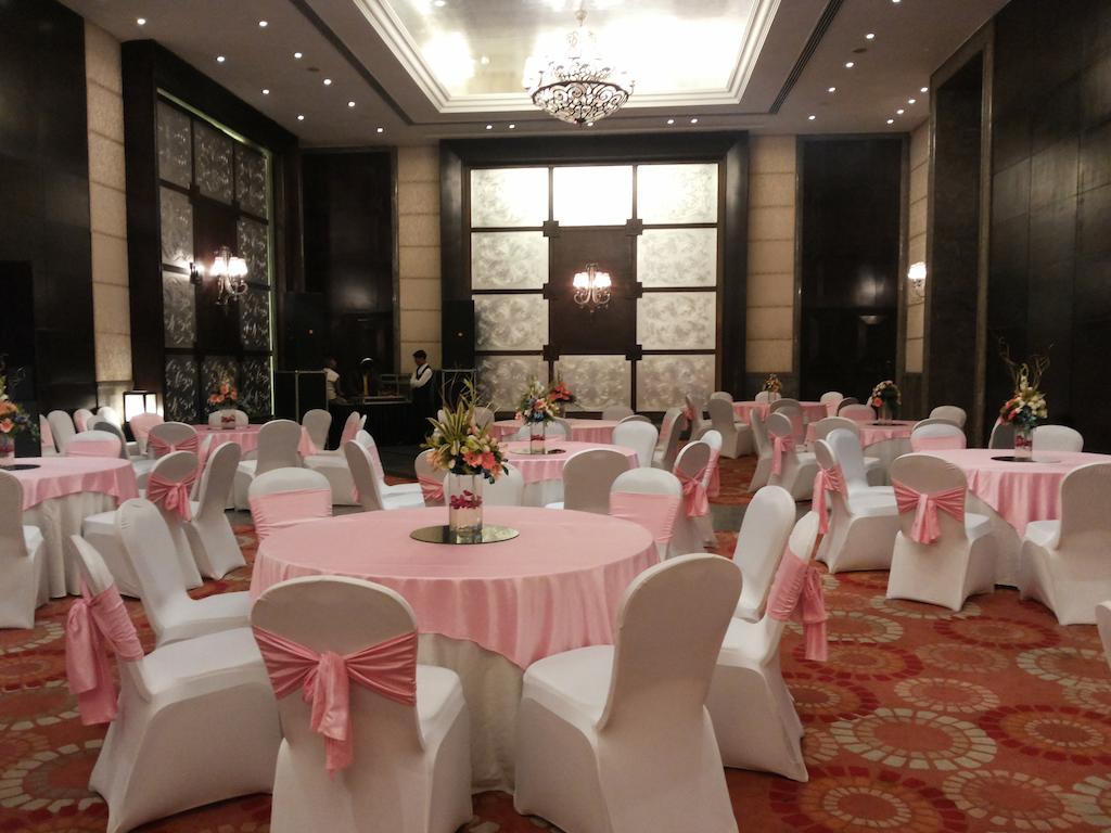 The Pllazio Hotel Gurgaon Exterior photo